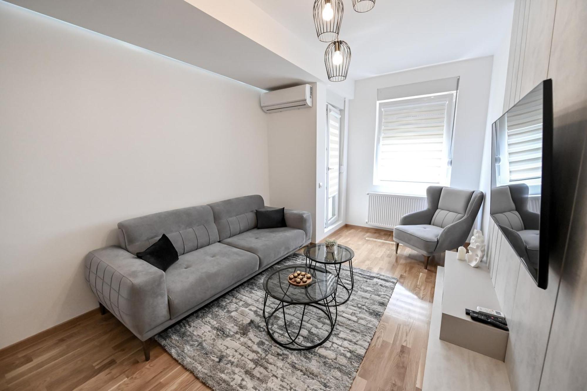 Appartement Porto Lux à Aranđelovac Extérieur photo