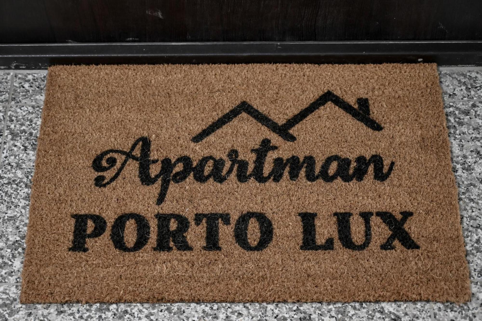 Appartement Porto Lux à Aranđelovac Extérieur photo